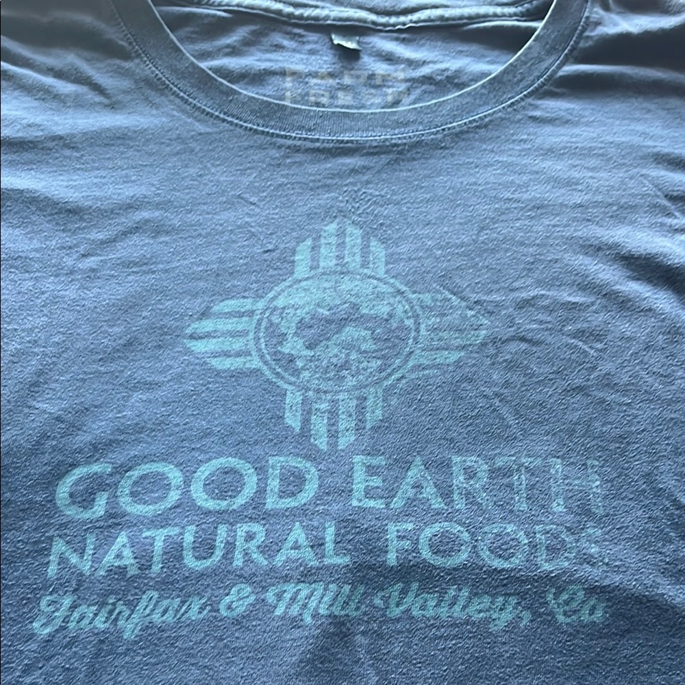 🌺Good earth, natural foods store, T-shirt, Blue. Fairfax and Mill Valley CA sz M